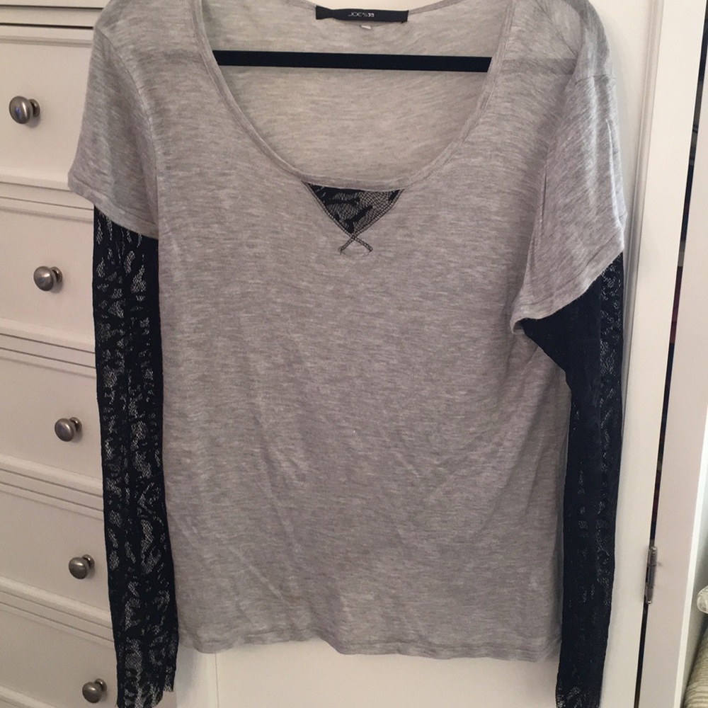Joes lightweight shirt with lace sleeves